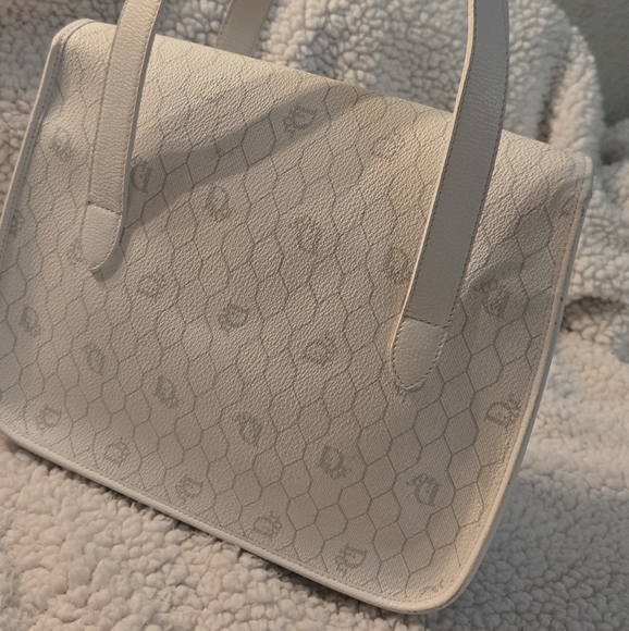 Christian Dior Vintage White Honeycomb Hand bag - Picture 4 of 17